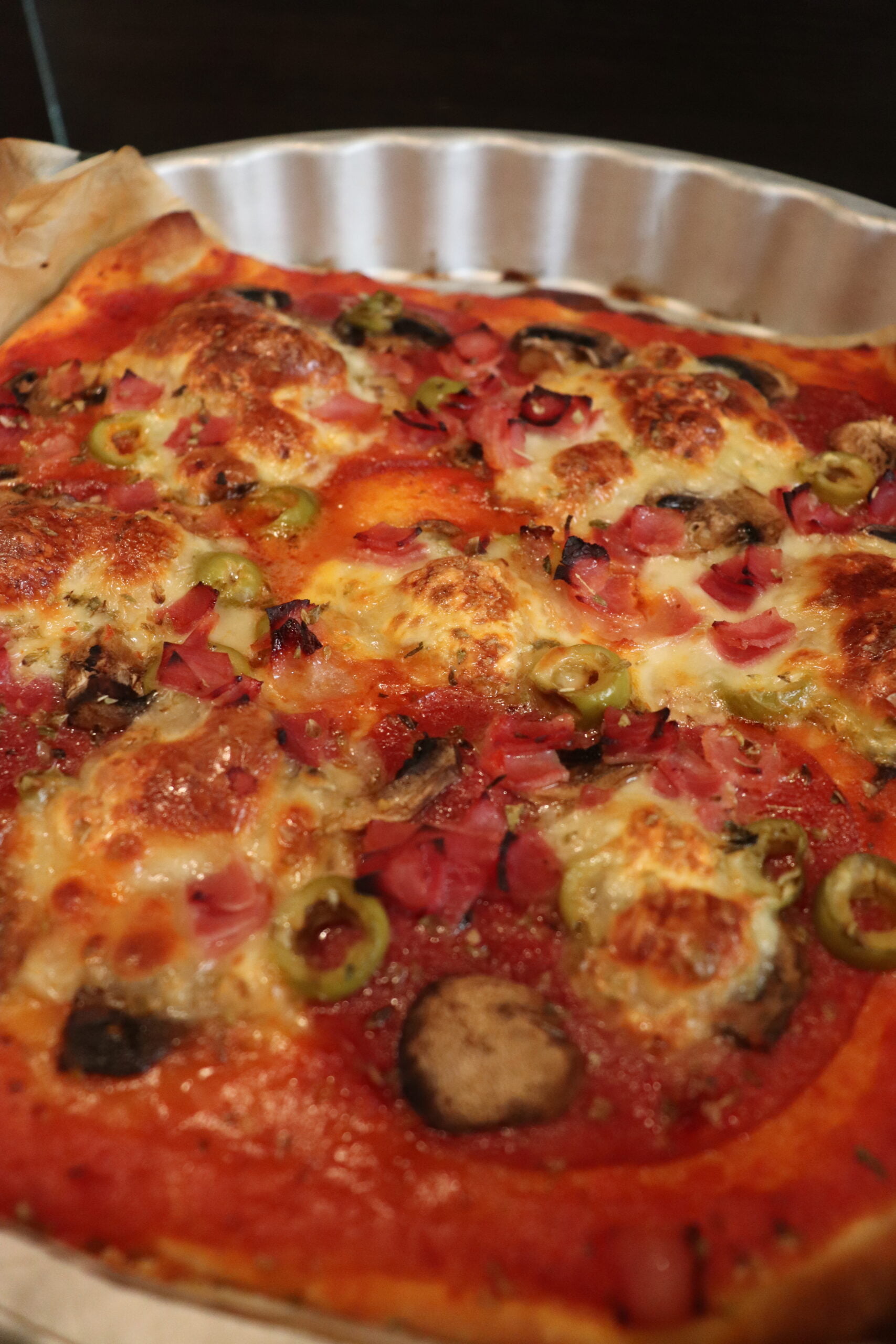 Salami & Ham Pizza It's Food o'Clock