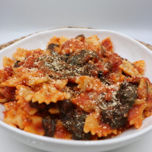 Easy Spinach, Bacon & Tomato Pasta Sauce - It's Food o'Clock