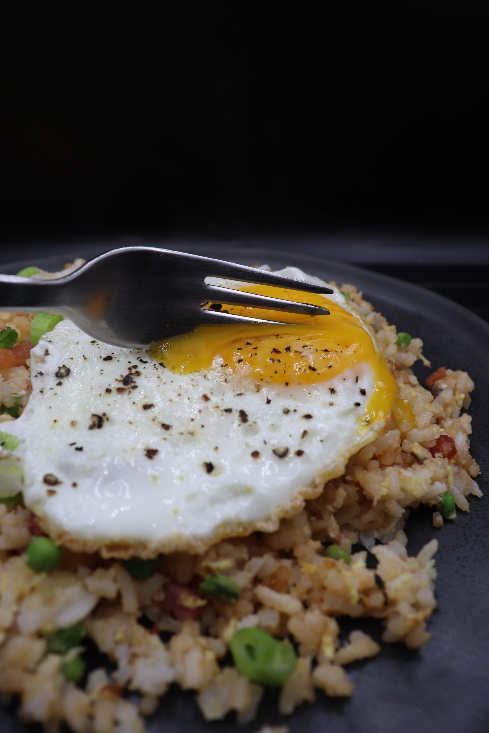 Spicy Bacon & Egg Fried Rice - It's Food o'Clock