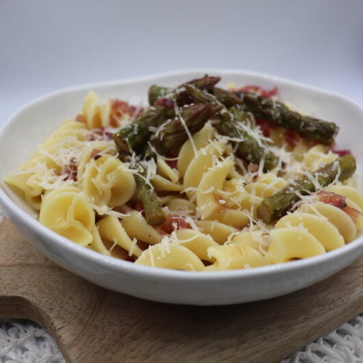 Asparagus & White Wine Pasta Sauce It's Food o'Clock