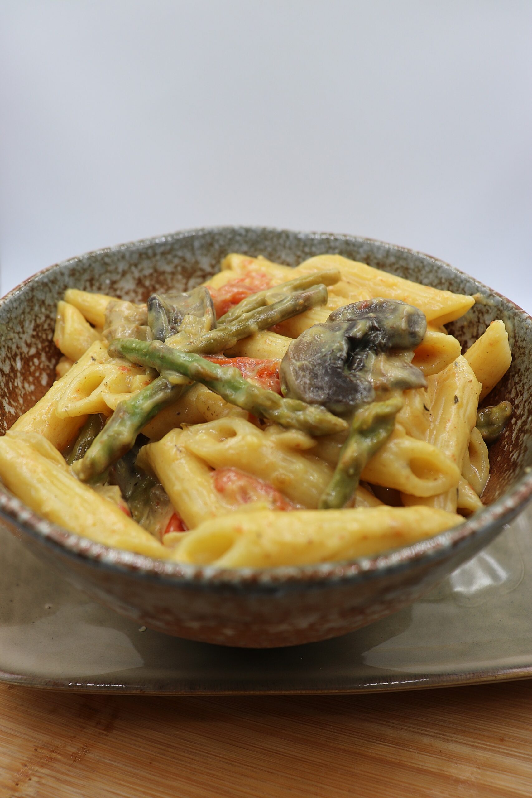 Creamy Chicken & Asparagus Pasta It's Food o'Clock